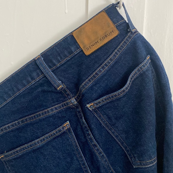 Aritzia The Yoko High Rise Slim Jeans - Picture 5 of 9